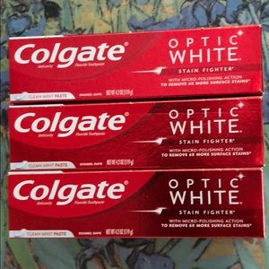 COLGATE OPTIC WHITE TOOTHPASTE